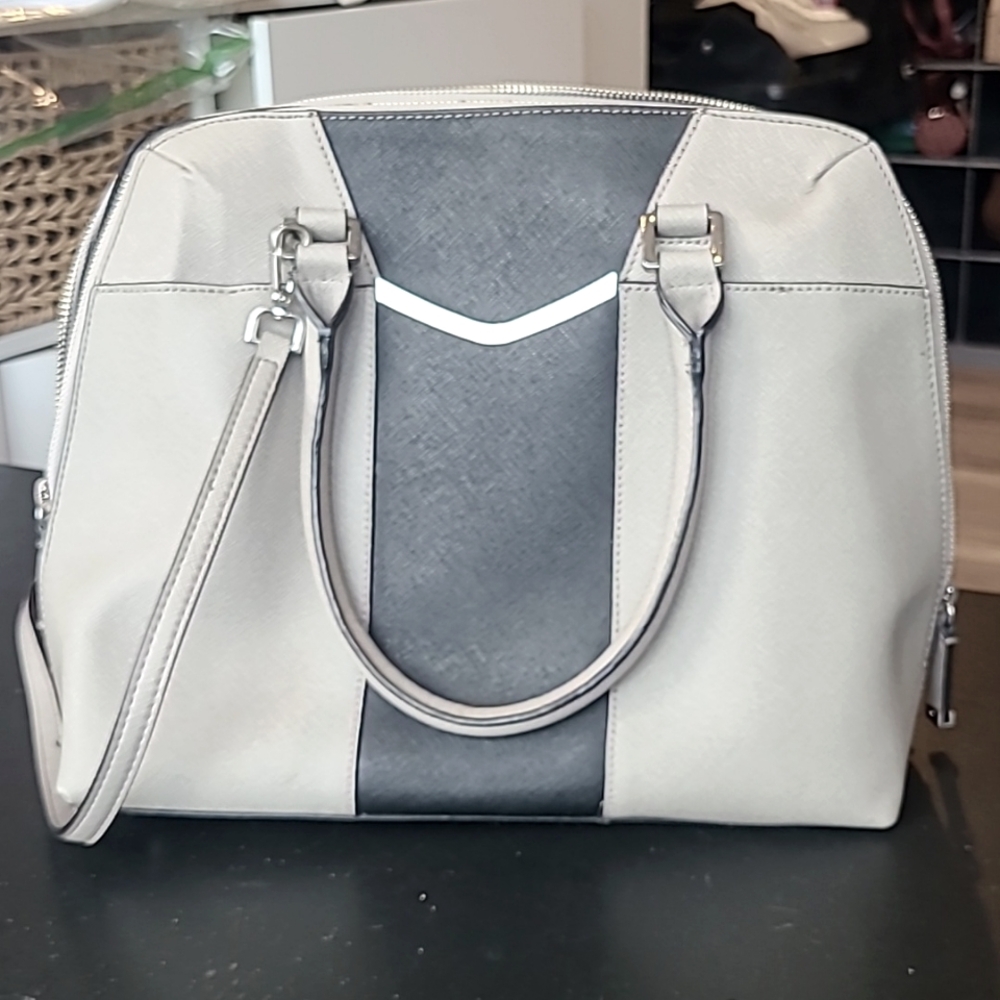 Calvin Klein crossbody/handbag